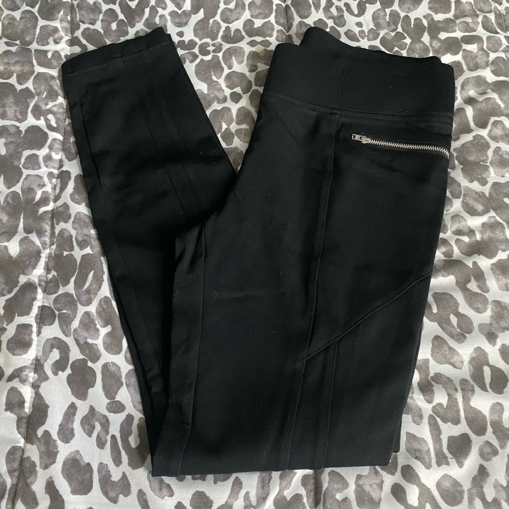NWOT INC International Concepts black ankle legging, size 8